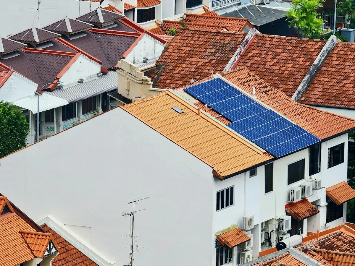 Mali solarni sistem od 3 kW na krovu porodične kuće - ekosolar
